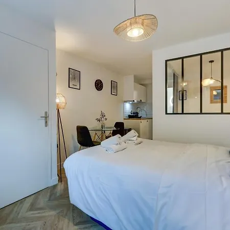 Gare Austerlitz Renovated & Comfortable 8 Guests Apartment Paris