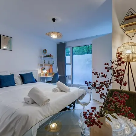 Gare Austerlitz Renovated & Comfortable 8 Guests Apartment Paris